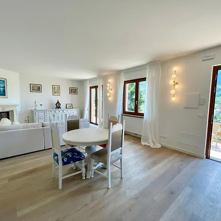 Feriehus View Casa Chiara *